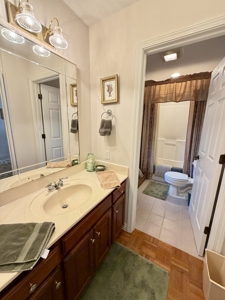 Custom Home on 9.93 ± Acres in Salem, MO with Stocked Pond - image 31