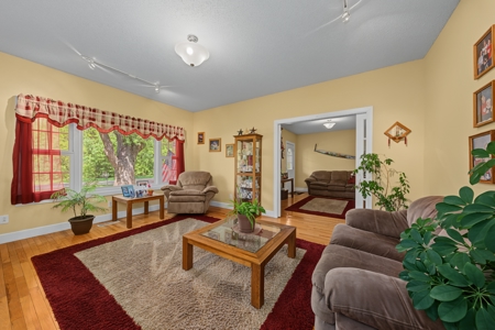 76-Acre Driftless Area Farm & Country Estate La Crosse County, Wi - image 10