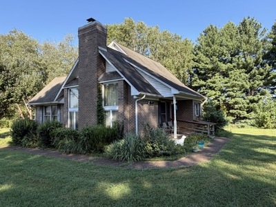 1 1/2 Story Brick Home on 5 Acres plus 1 Acre Building Lot - image 5