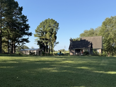 1 1/2 Story Brick Home on 5 Acres plus 1 Acre Building Lot - image 23