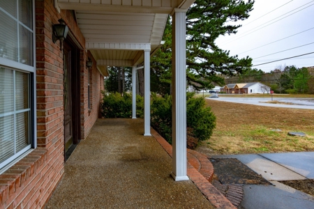 Commercial Property for Sale in Lewis County, Tennessee - image 27
