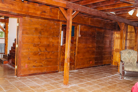 Close to Smithville Lake, this Barndominium has a story to tell - image 19