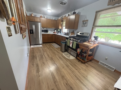 Lewisville, OH Ranch home, 2 bedroom, 2 baths, basement on acres - image 9
