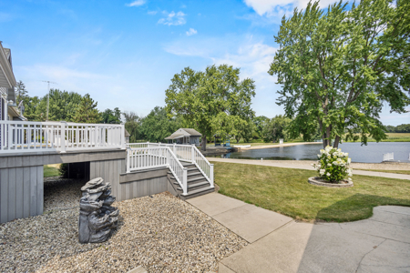 3 Bedroom Home on 5.38 Acres with Duck Creek Frontage - image 37