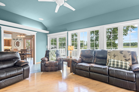 3 Bedroom Home on 5.38 Acres with Duck Creek Frontage - image 23