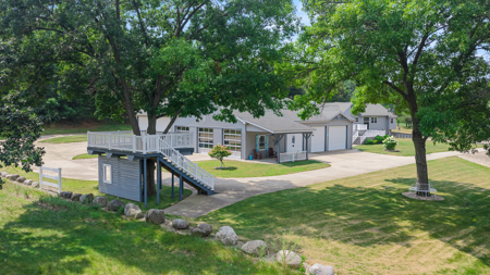 3 Bedroom Home on 5.38 Acres with Duck Creek Frontage - image 6