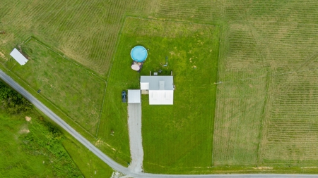 Home with Barn and Hunting Acreage in Kentucky - image 11