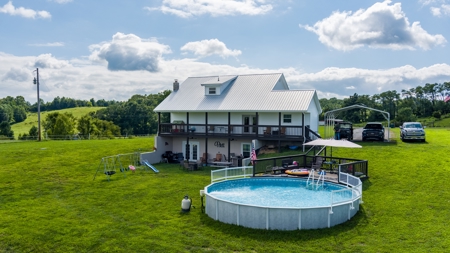 Home with Barn and Hunting Acreage in Kentucky - image 16