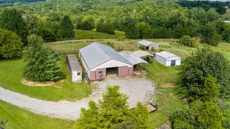 Home with Barn and Hunting Acreage in Kentucky - image 12