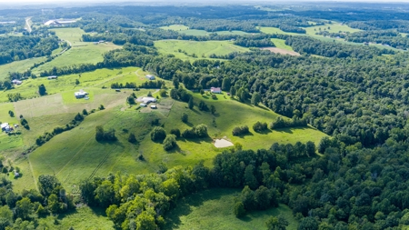 Home with Barn and Hunting Acreage in Kentucky - image 22