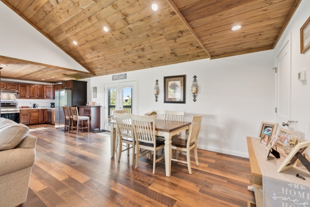 Home with Barn and Hunting Acreage in Kentucky - image 34