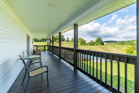 Home with Barn and Hunting Acreage in Kentucky - image 25