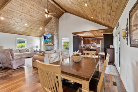 Home with Barn and Hunting Acreage in Kentucky - image 28