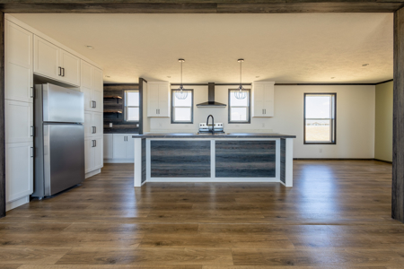 Brand-New Home on Fort Lewis Mesa - image 3