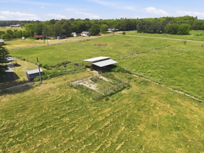 Equine Country Home with Mother-In-Law Quarters - image 37