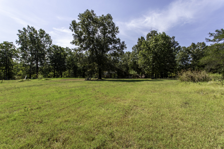 Custom Timber-Frame & Stone Estate | 20 Acres In Highland Ar - image 37