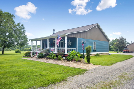 Working Cattle Farm with Home for Sale in Fentress County, TN - image 3