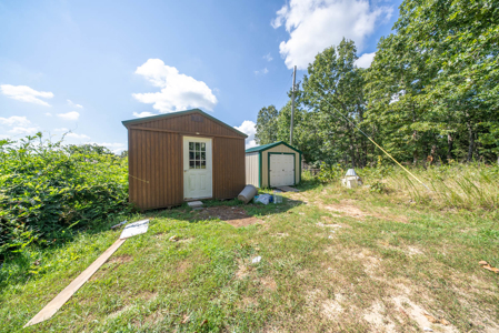 Country Home + Guest House on 40 Acres in the Missouri Ozarks - image 46