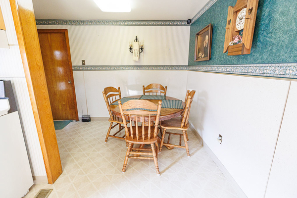 Charming Country Home in Bedford, IN