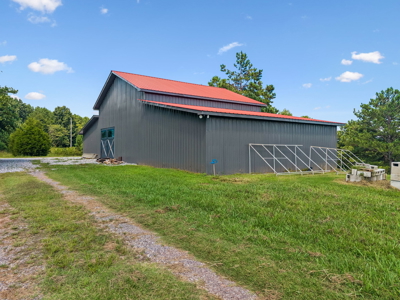 Country Home in TN with Private Acreage and Mountain Views - image 39
