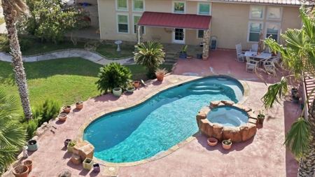 Custom Home | 5 Acres | Pool & Spa | Guest Casita | Live Oaks - image 47