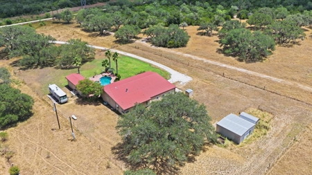 Custom Home | 5 Acres | Pool & Spa | Guest Casita | Live Oaks - image 41