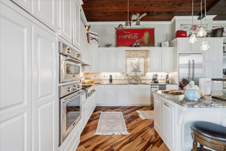 Custom Home | 5 Acres | Pool & Spa | Guest Casita | Live Oaks - image 3