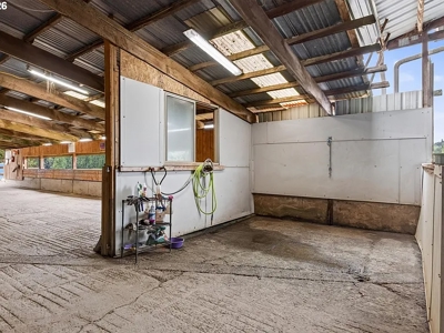 20+ Acre Hockinson Equestrian Property - image 7