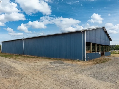 20+ Acre Hockinson Equestrian Property - image 4