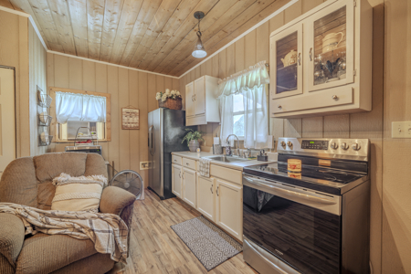Custom-Built Southern Living Home for Sale in West Tennessee - image 39