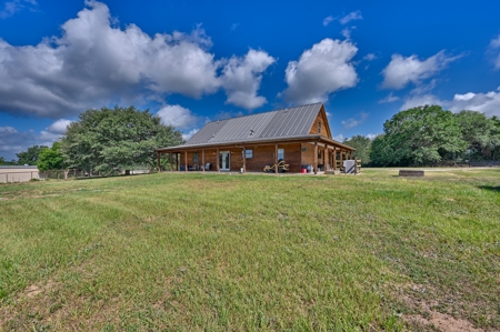 Country home on over 2 acres between Brenham and Navasota - image 2