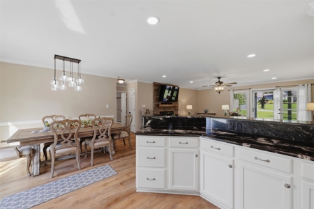 Renovated 3 Bed 2 Bath with LAKE HICKORY ACCESS and DEEDED DOCK! - image 30