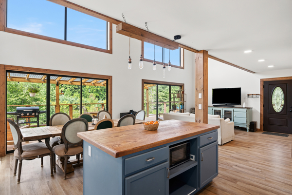 Mountain Retreat with Creek Frontage for Sale in Willis VA