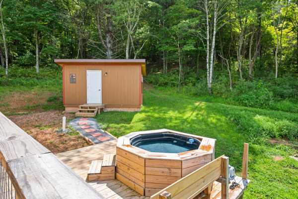 Mountain Retreat with Creek Frontage for Sale in Willis VA