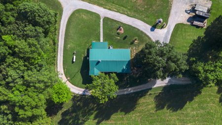 3 bed 1 bath home & 19 acre lot for sale near Roundhill, Ky. - image 37