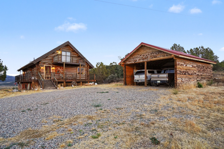 Western Colorado Log Home on 37 Acres with Mountain Views - image 4