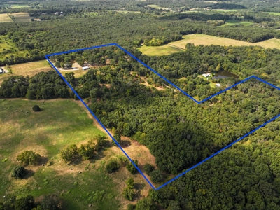 Home for Sale, Cedar County Missouri - image 12