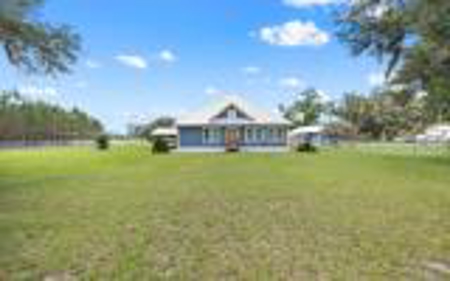 Home For Sale Live Oak Florida On County Road 136A - image 3
