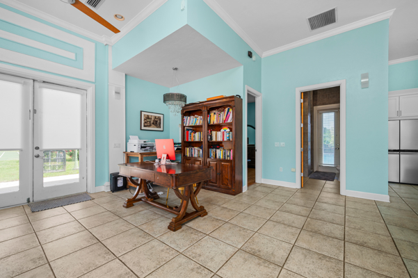 A Grand Equestrian Estate Where Luxury, Space, and Serenity Conve