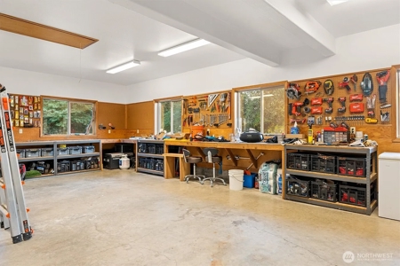 Rare Lewis River Waterfront Retreat in Woodland - image 35