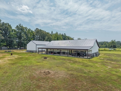 Big Newer Home on Acreage Booneville, Prentiss Co., Mississippi - image 5