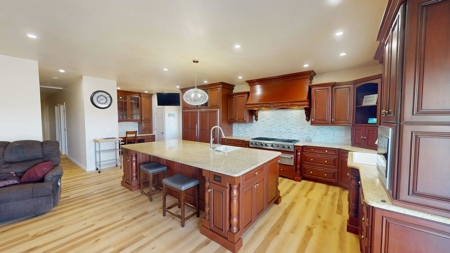 Solar-Powered Luxury Home on 33.6 Private Acres - image 13