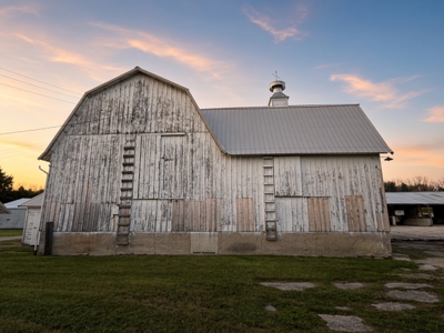 10.74 Ac Hayfield, MN 4 Bed 1.5 bath buildings & grain storage - image 20