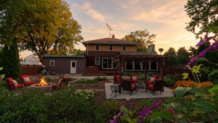 10.74 Ac Hayfield, MN 4 Bed 1.5 bath buildings & grain storage - image 9