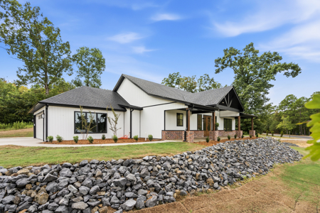 New Construction Lake Hamilton Home in Hot Springs, AR - image 45
