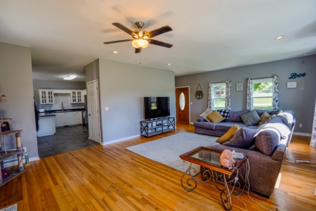 Rural Single Famly Home with Pool in Lumpkin County Georgia - image 3