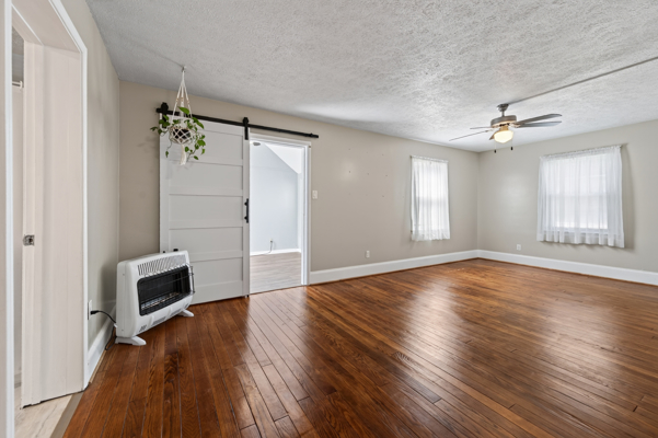 Charming Bungalow for Sale in Pearisburg