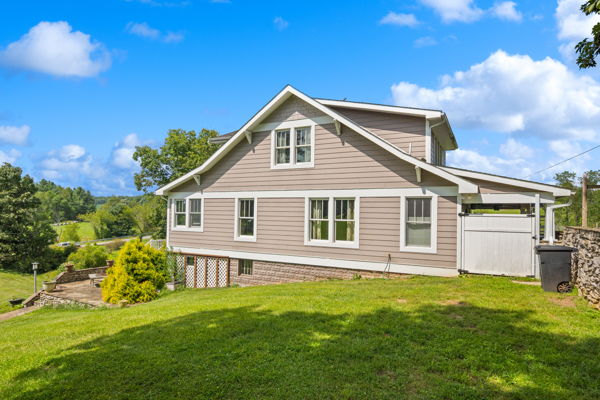 Mini Farm for Sale in Floyd VA