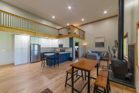 Off Grid 2 Bed/1 Bath Home on 80 Acres North of the Twin Cities - image 9