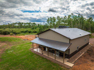 Off Grid 2 Bed/1 Bath Home on 80 Acres North of the Twin Cities - image 2
